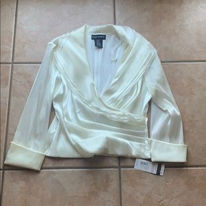 NWT Vintage Cachet Ivory Satin V-Neck Blouse 6